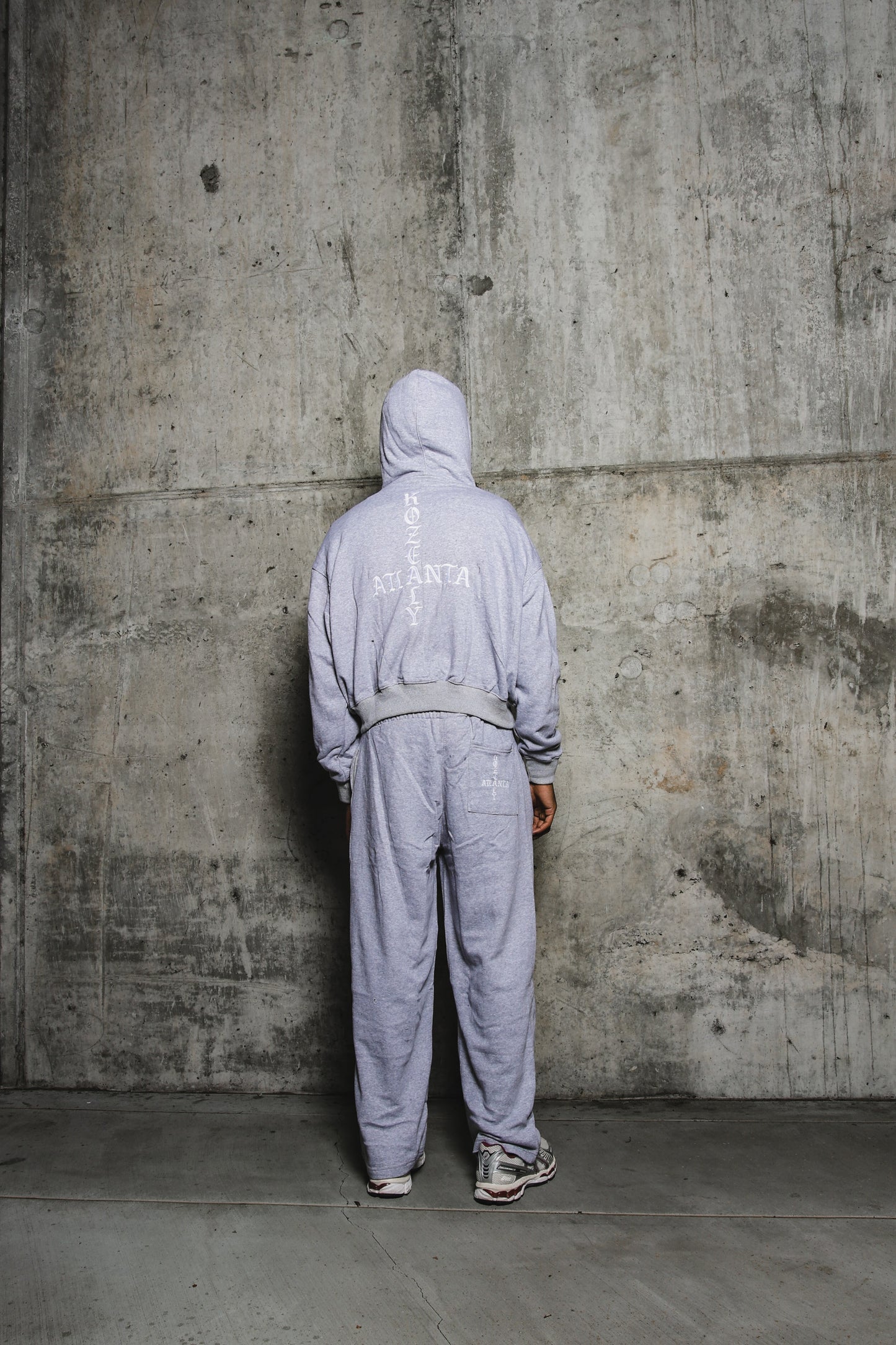 Classic Essential Sweatsuit Grey