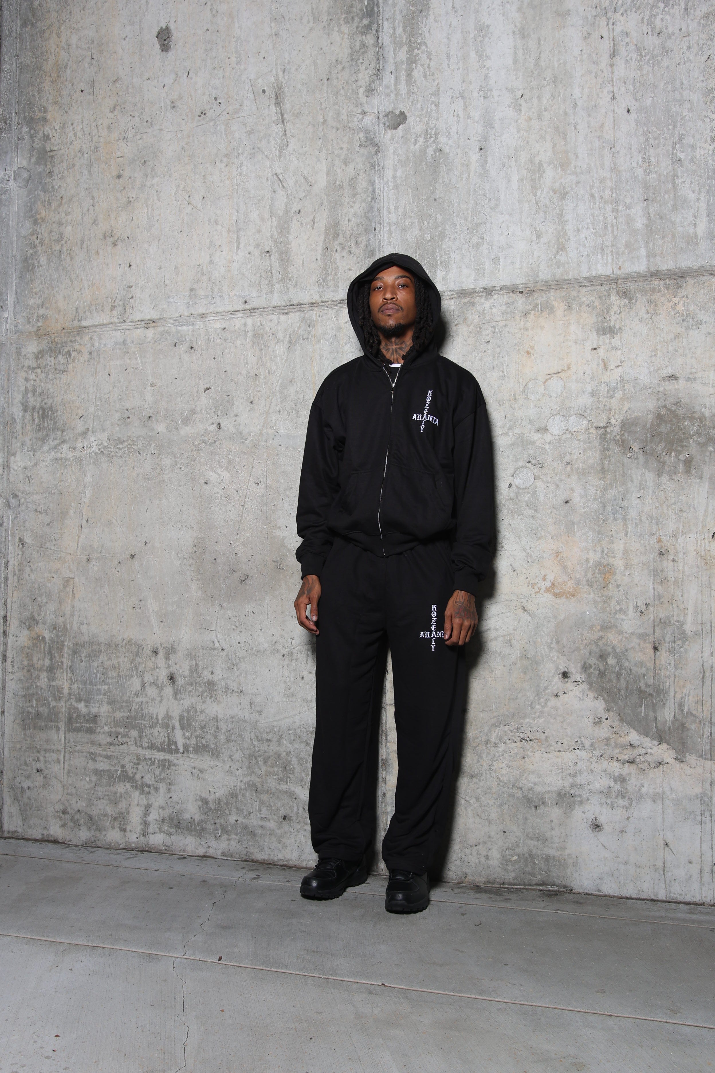 Classic Essential Sweatsuit Black