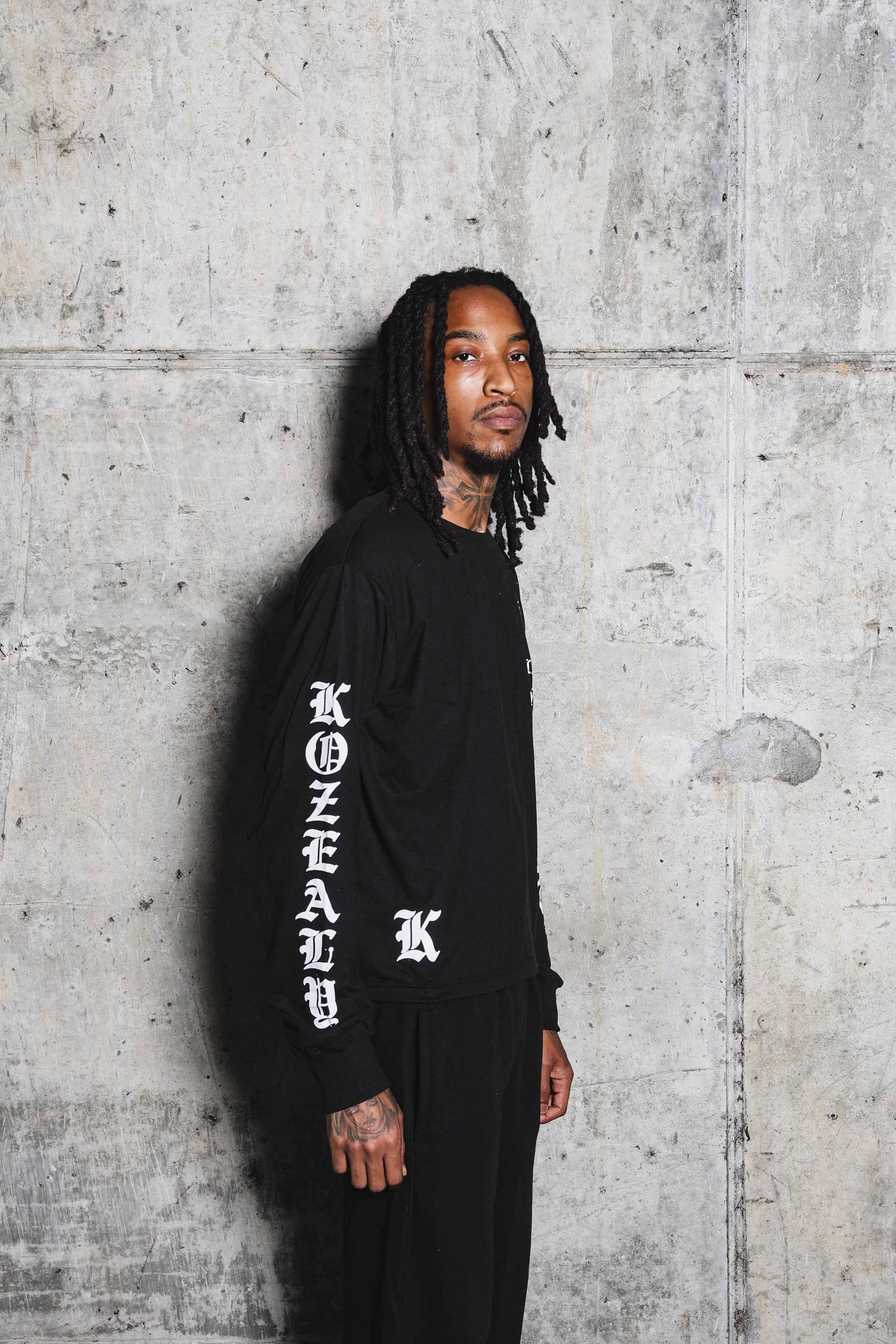 Classic Essential Long Sleeve Tee Black